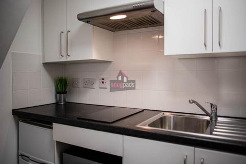 1 bedroom in a flat share to rent, Gildabrook Road, Salford,