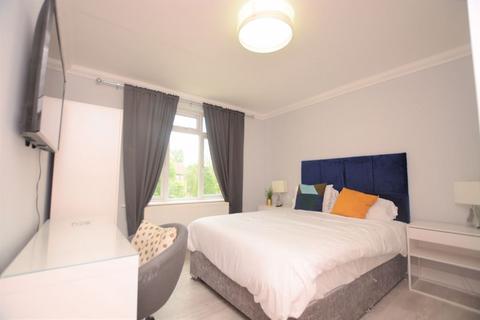 House share to rent, Upton Road, Slough