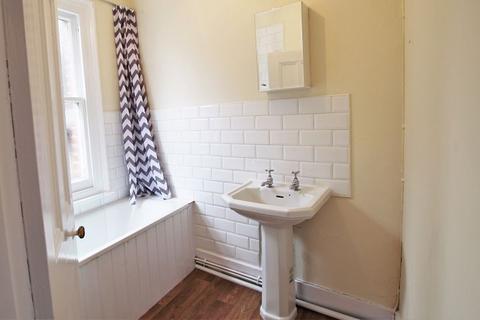 5a High Street, Godalming, GU7 1AZ