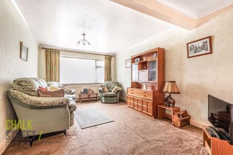 36 Northwood Avenue, Hornchurch, RM12 4PX