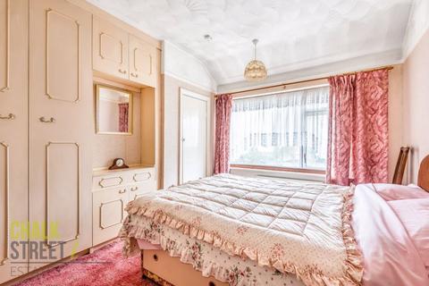 36 Northwood Avenue, Hornchurch, RM12 4PX