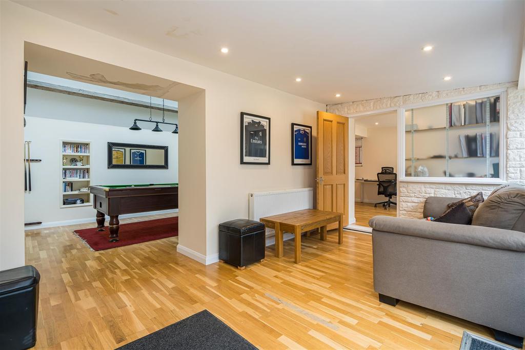 Office/Sitting Room/Games Room