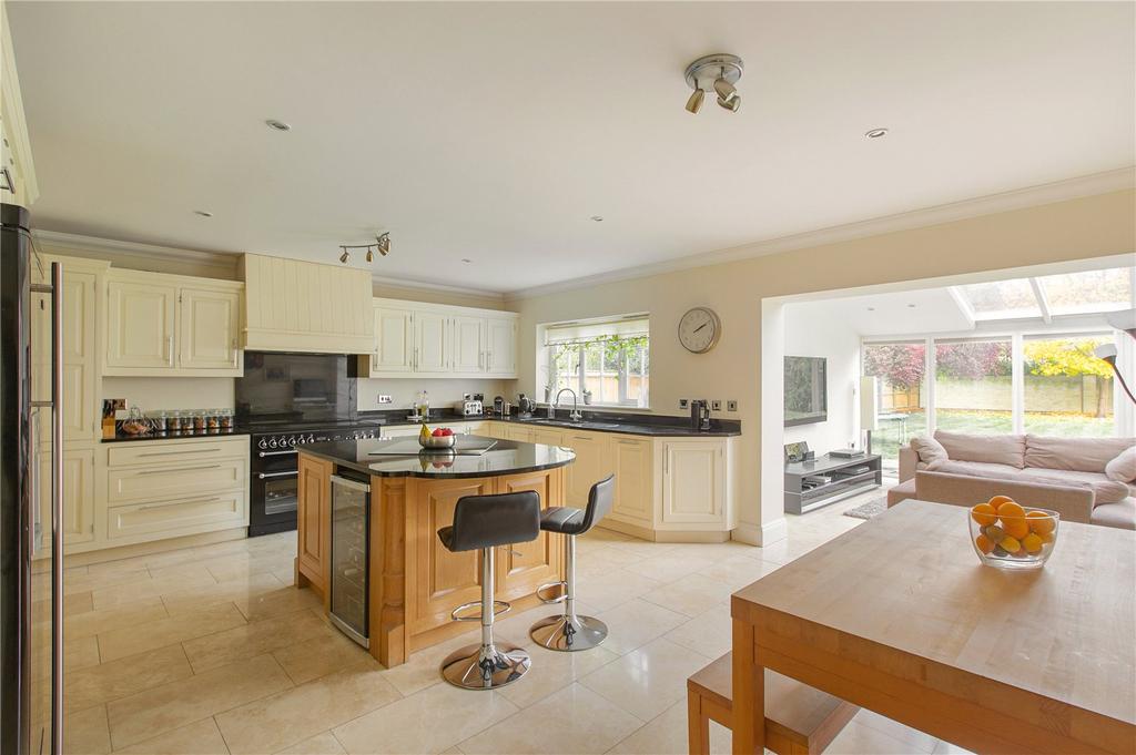 London Road, Harston, Cambridge... 7 bed detached house - £1,650,000