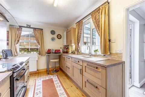 35 Broadway, Crowland, Peterborough, PE6 0BJ