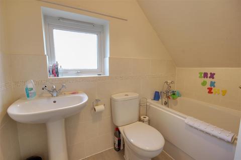 38 Manor Road, Swanland, North Ferriby, HU14 3PB