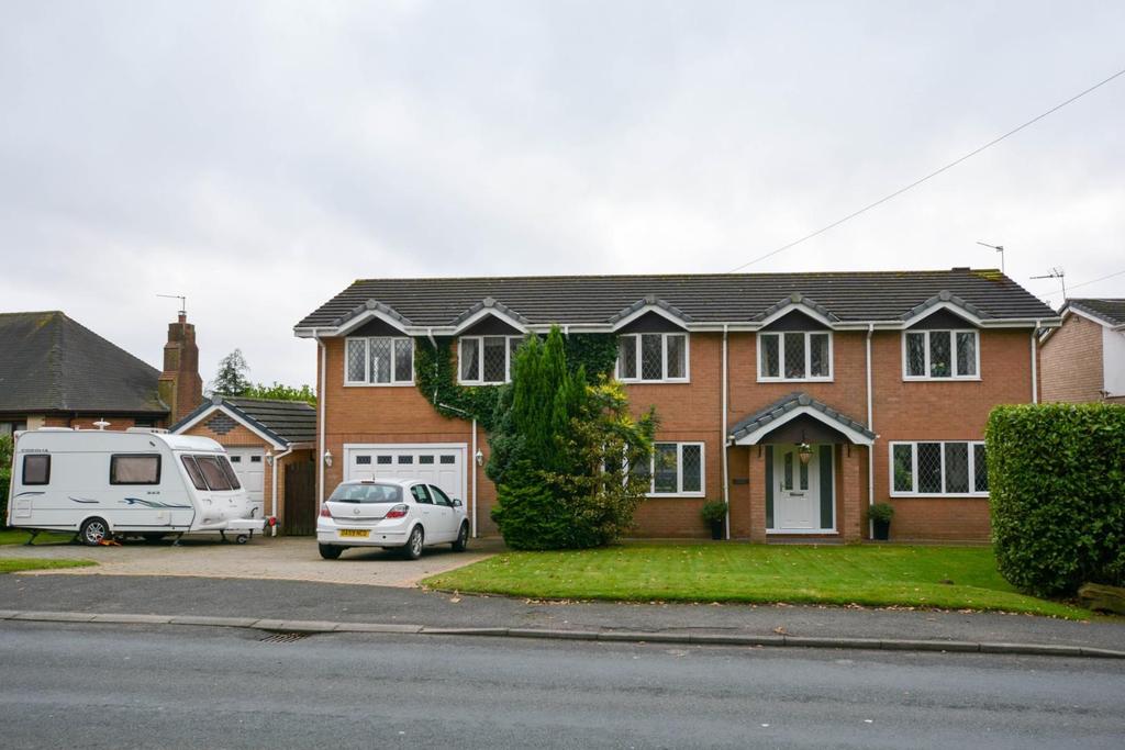 Hall Lane, Appley Bridge, Wigan, WN6 9EQ 5 bed detached house £525,000