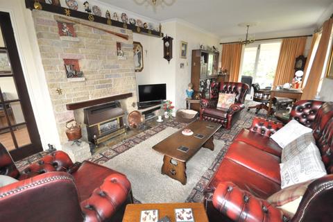 15 Bowbridge Lane, Bottesford, Nottingham, NG13 0AQ