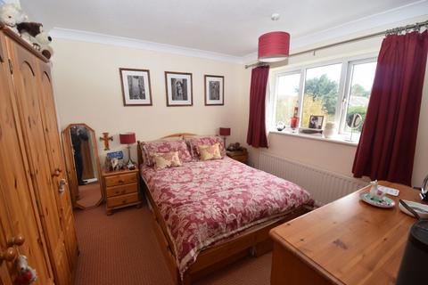 6 Broughton Avenue, Toddington, Dunstable, LU5 6BQ