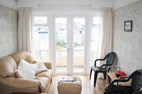 29 Highfield Park, Rhyl, LL18 3NH