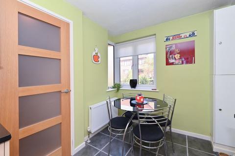17 Rotterdam Drive, London, E14 3JA