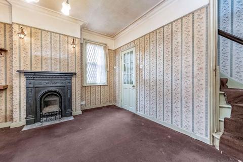 316 Derinton Road, London, SW17 8HU