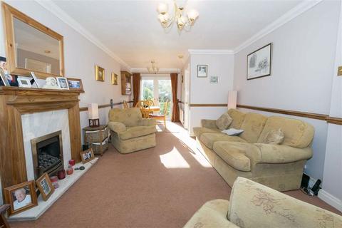 12 Chestnut Close, Middlewich, CW10 9QJ
