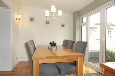 3 Brockhill Lane, Beoley, Redditch, B98 9BU