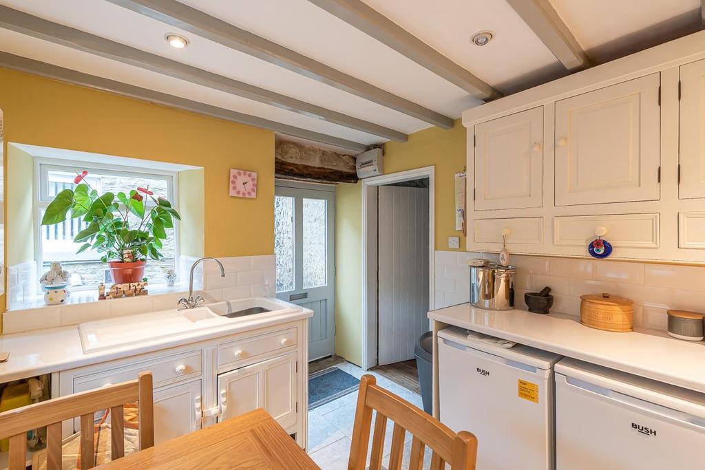 Kitchen/dining area