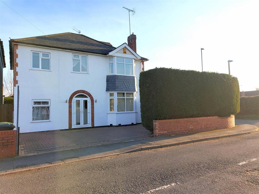 Francis Road, StourportOnSevern 4 bed detached house £349,950