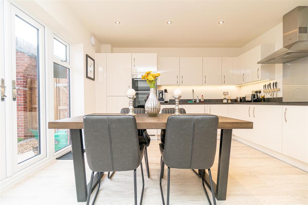 Dining Kitchen