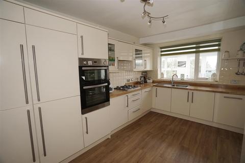 50 Fall Birch Road, Lostock, Bolton, BL6 4LG