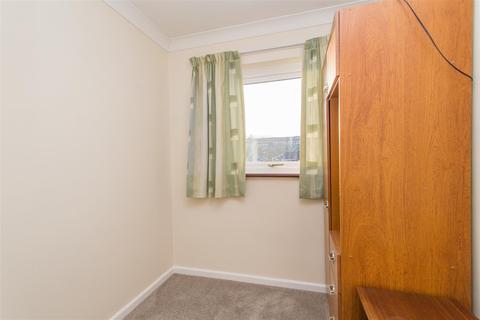 7 Dokkum Road, Crediton, EX17 3DJ
