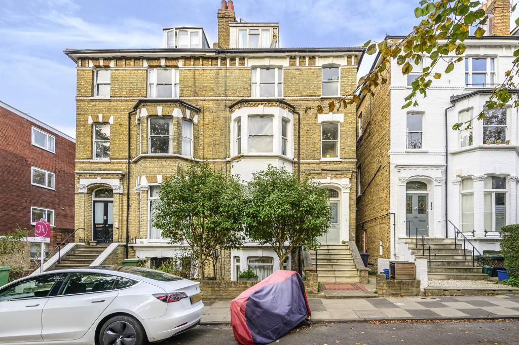 Cardigan Road, Richmond, TW10 2 bed apartment - £1,995 pcm (£460 pw)