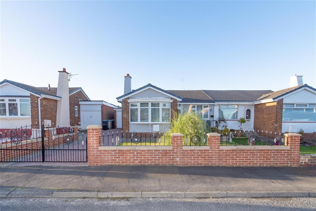 Greenways, Consett, DH8 7DW 2 bed semidetached bungalow £150,000