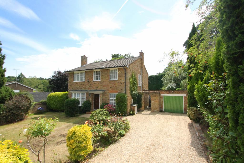 Winding Wood Drive, Camberley, Surrey, GU15 4 bed detached house £700,000
