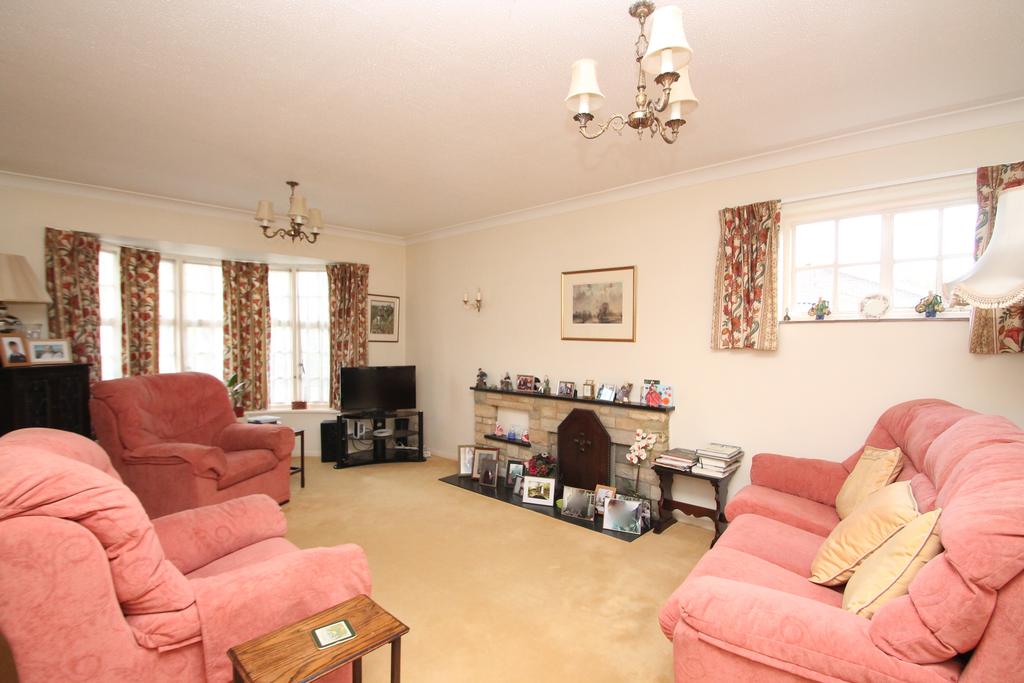 Winding Wood Drive, Camberley, Surrey, GU15 4 bed detached house £700,000