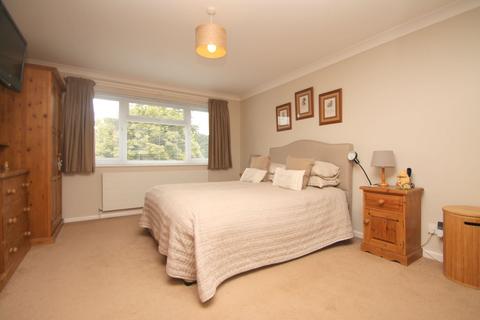 11 Denning Close, Fleet, GU52 7SP