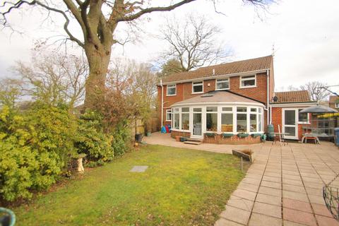 9 Colbeck, Church Crookham, Fleet, GU52 8XQ