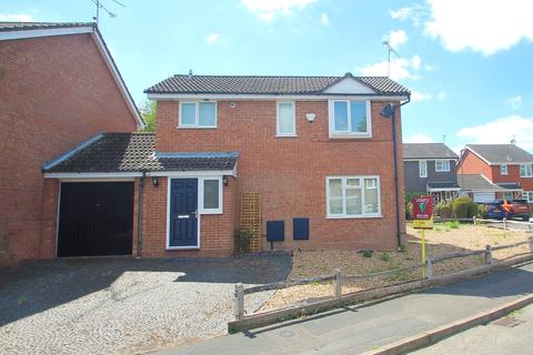 5 Glamis Close, Frimley, Camberley, GU16 8YR