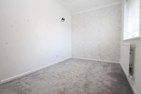 5 Glamis Close, Frimley, Camberley, GU16 8YR