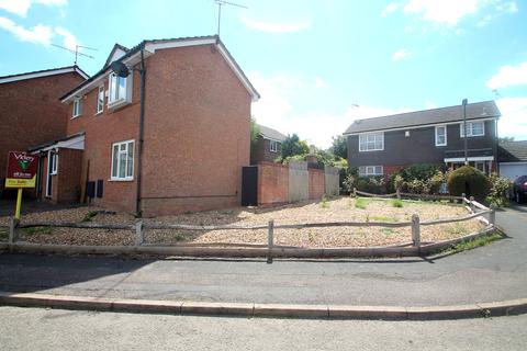 5 Glamis Close, Frimley, Camberley, GU16 8YR