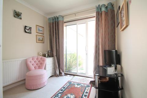 36 Burdock Close, Lightwater, GU18 5YP