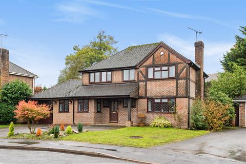 2 Ling Drive, Lightwater, GU18 5PA