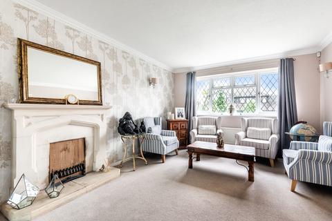 2 Ling Drive, Lightwater, GU18 5PA