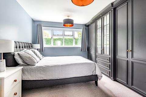2 Ling Drive, Lightwater, GU18 5PA