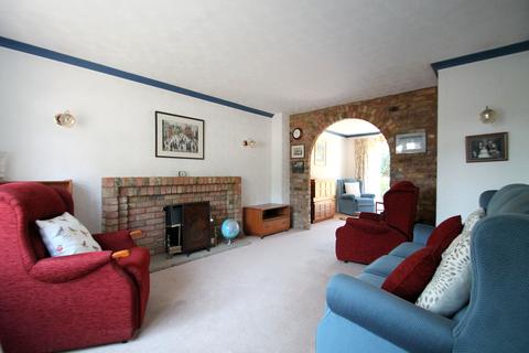 15 Iris Road, Bisley, Woking, GU24 9HG