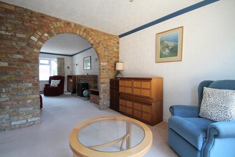 15 Iris Road, Bisley, Woking, GU24 9HG