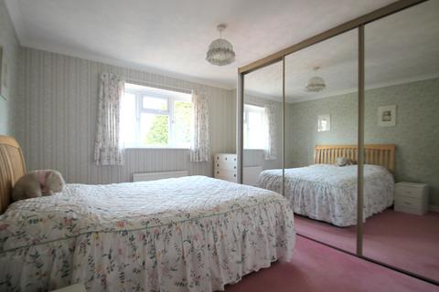 15 Iris Road, Bisley, Woking, GU24 9HG