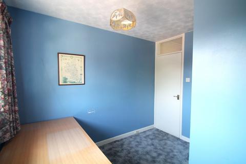 15 Iris Road, Bisley, Woking, GU24 9HG