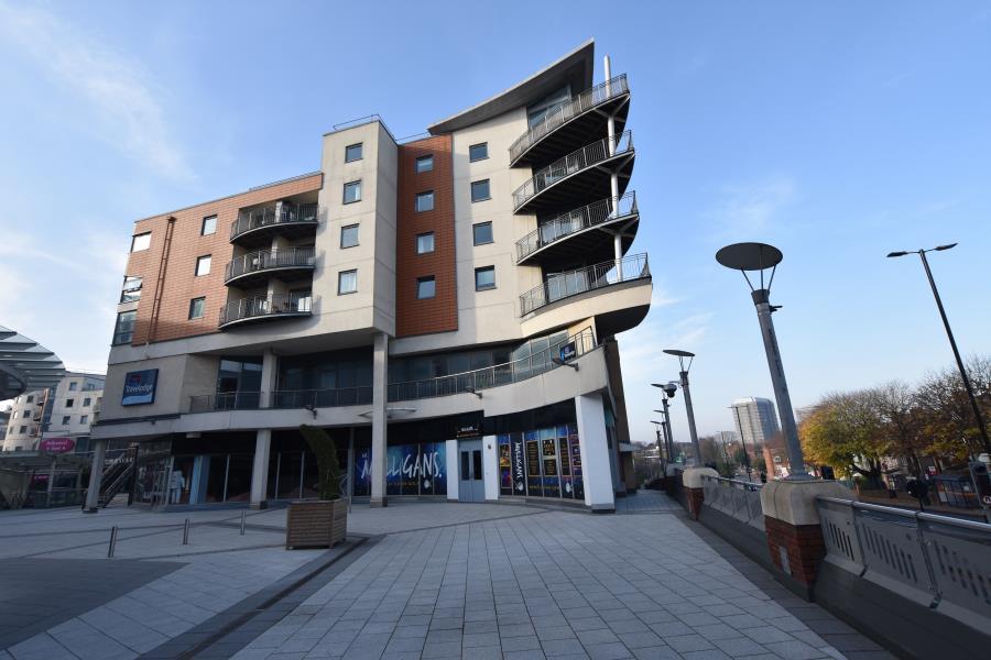 The Purple Apartments, Broadway Plaza 2 bed apartment £180,000