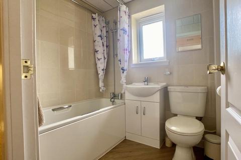 58 Burns Drive, Johnstone, PA5 0HB