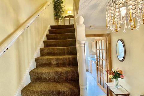 58 Burns Drive, Johnstone, PA5 0HB