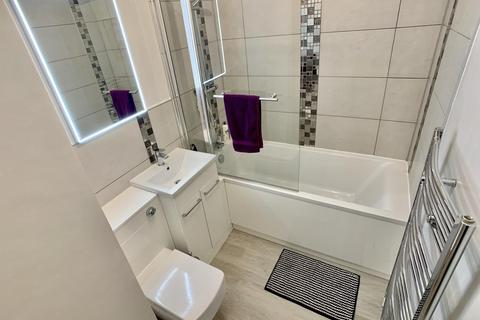 85 Curlinghall, Largs, KA30 8LB