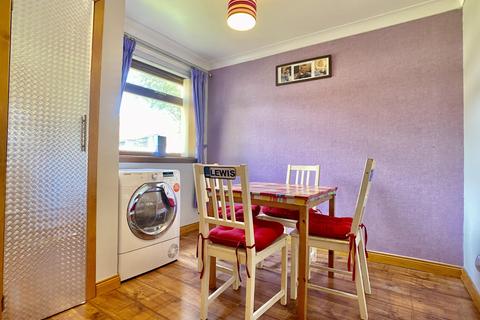 70 Cambusdoon Place, Kilwinning, KA13 6SN