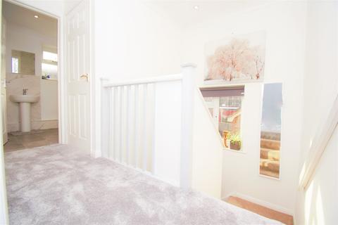 44 Alder Drive, Alderholt, Fordingbridge, SP6 3EP
