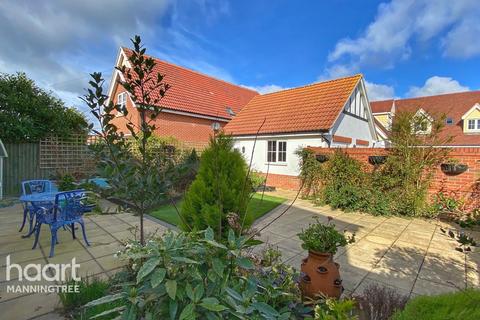 Rose House Keeble Road, Brantham, Manningtree, CO11 1FG