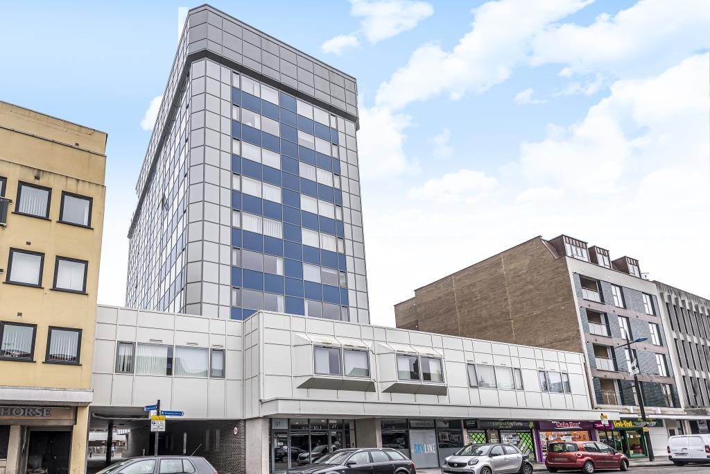 Skyline, Slough Centre, SL1 Studio to rent £750 pcm (£173 pw)