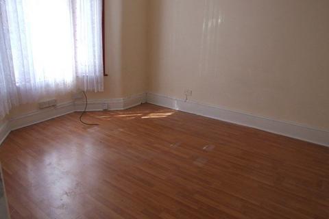 4 bedroom terraced house to rent, LONDON  E12