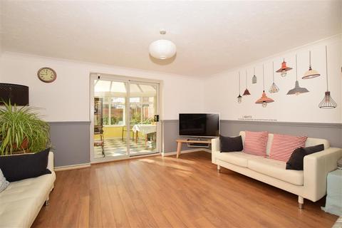 23 Tulip Gardens, Ilford, IG1 2JX
