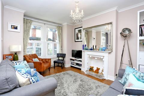10 Geraldine Road, London, W4 3PA